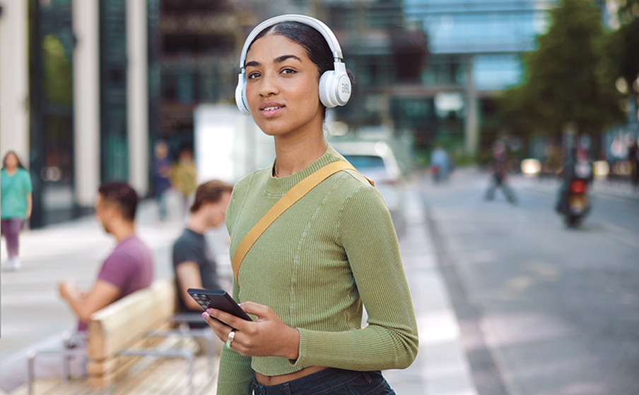 Cancelación de ruido True Adaptive con Smart Ambient