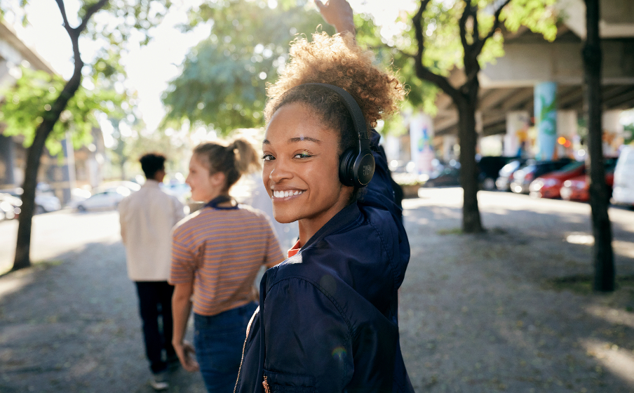Auriculares bluetooth jbl best sale live 400bt tiendas