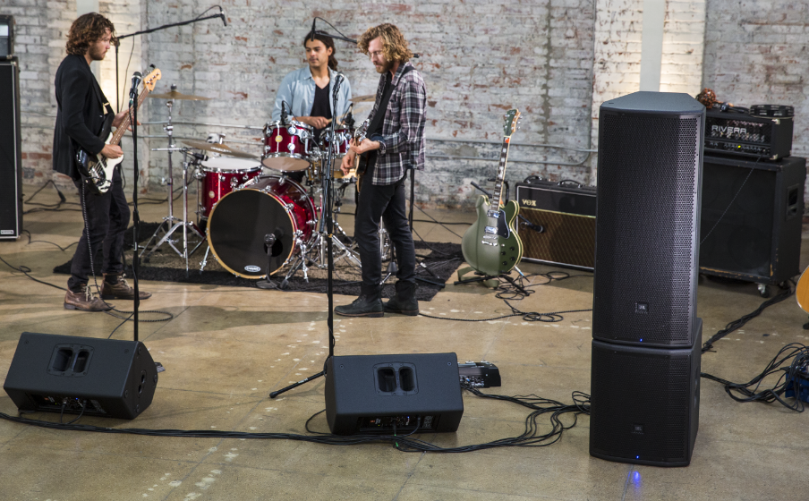Class-leading 1500-watt amplifier