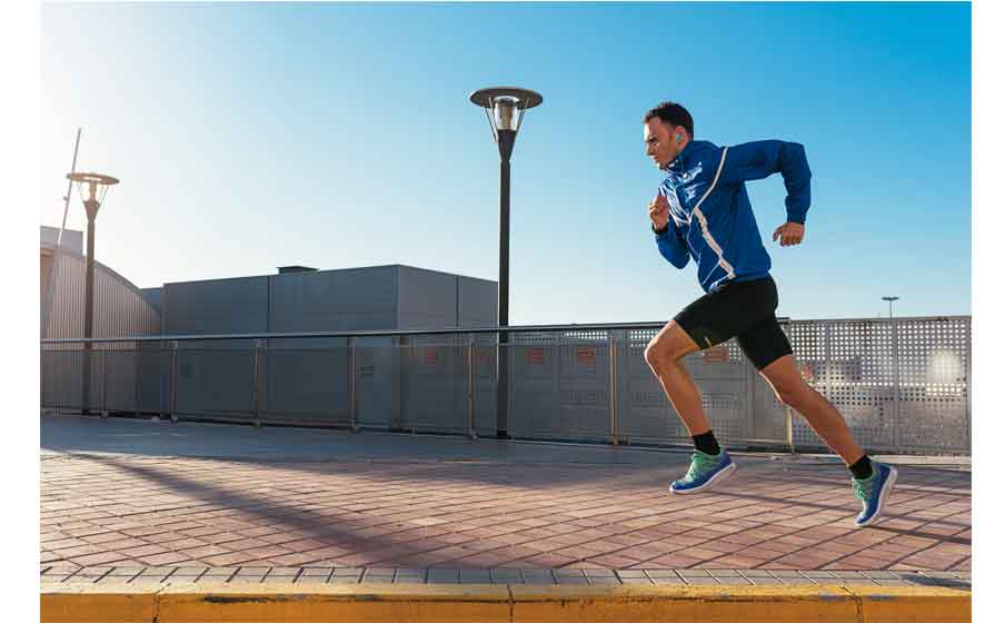JBL Endurance RUN | Auriculares deportivos intraurales con cable  resistentes al sudor